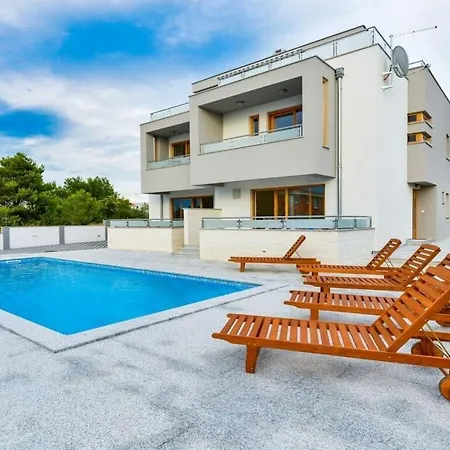 New With Pool And Roof Terrace * Zaton (Zadar)